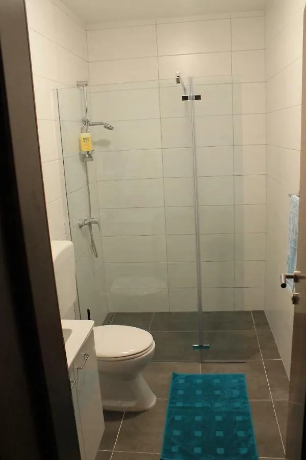 Apartments Dina Πούλα