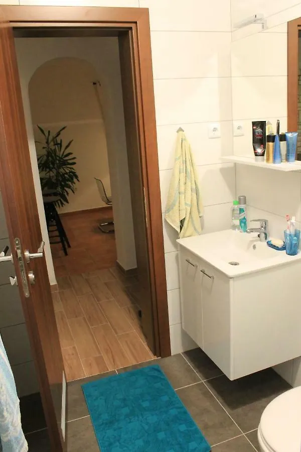 Apartments Dina Πούλα