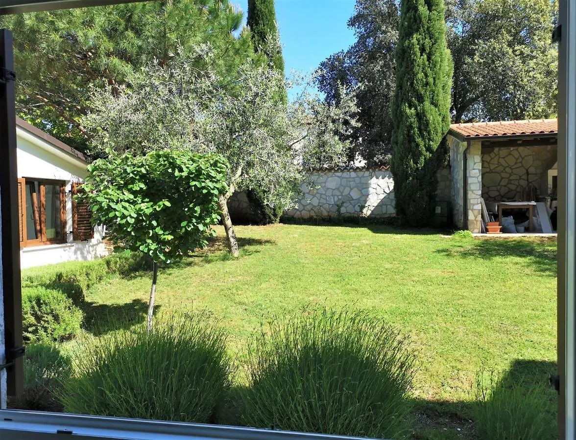 Apartments Dina Πούλα Κροατία